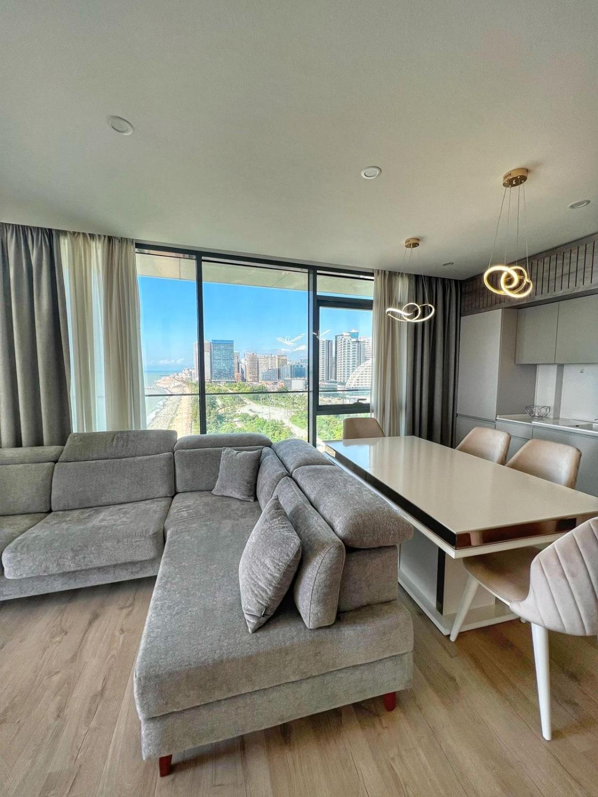 Apartment Batumi Weekend Екстер'єр фото