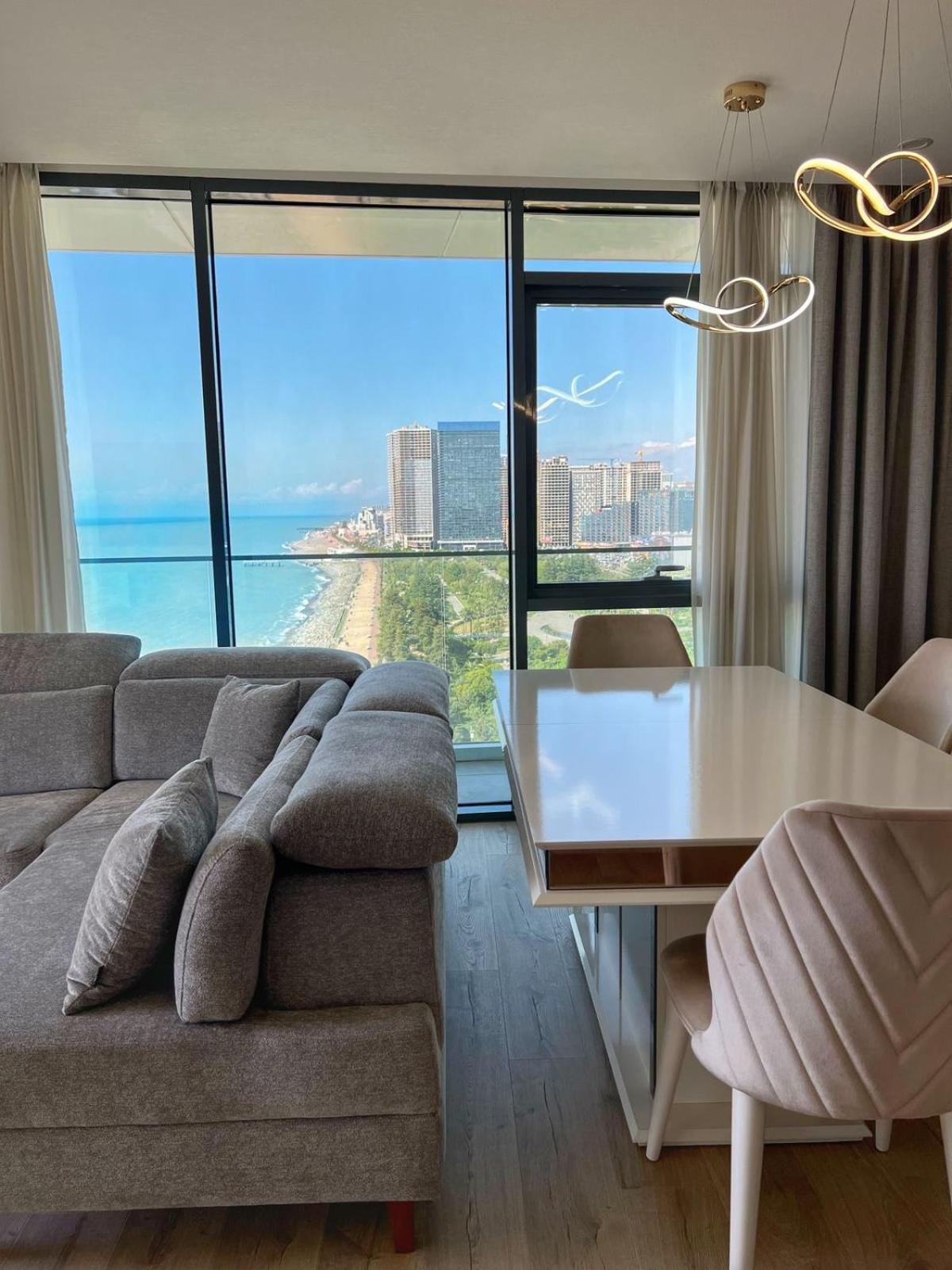 Apartment Batumi Weekend Екстер'єр фото
